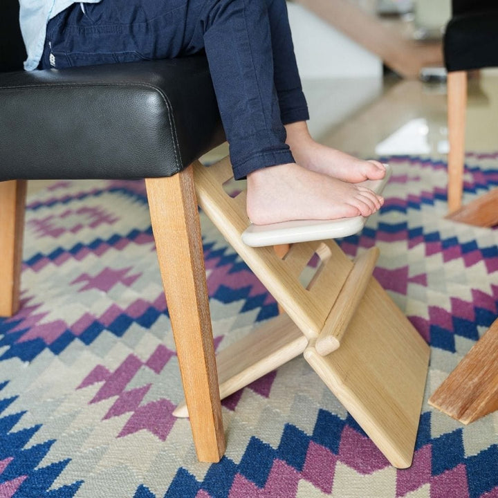 Adjustable Kids Dining Chair Footrest | Stability & Comfort | Footsi Grow®