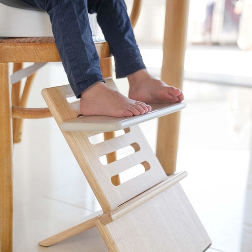 Adjustable Kids Dining Chair Footrest | Stability & Comfort | Footsi Grow®